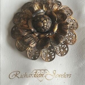 Vintage Gold Floral Filigree Brooch